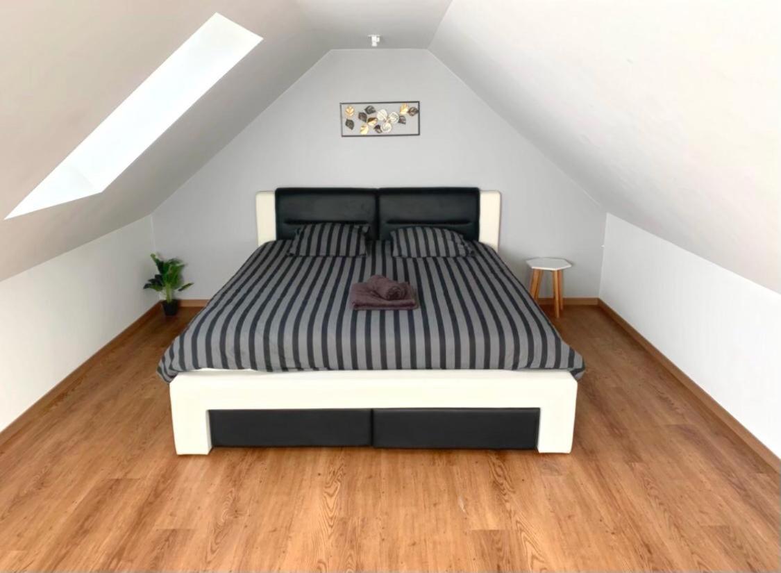 Loft Evasion , Parking Gratuit , 5 Min Auxerre Leilighet Monéteau Eksteriør bilde